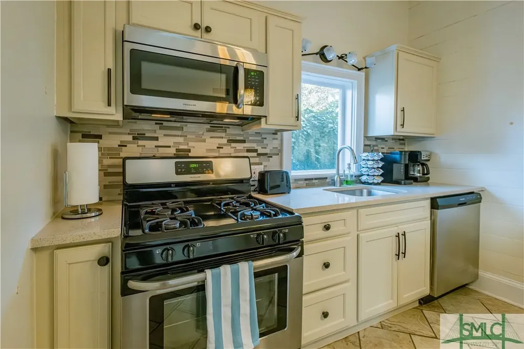 117 - 119 Houston Street Savannah GA 31401