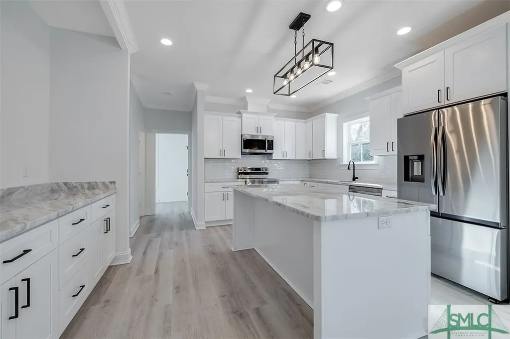 1407 E 32nd Street Savannah GA 31404