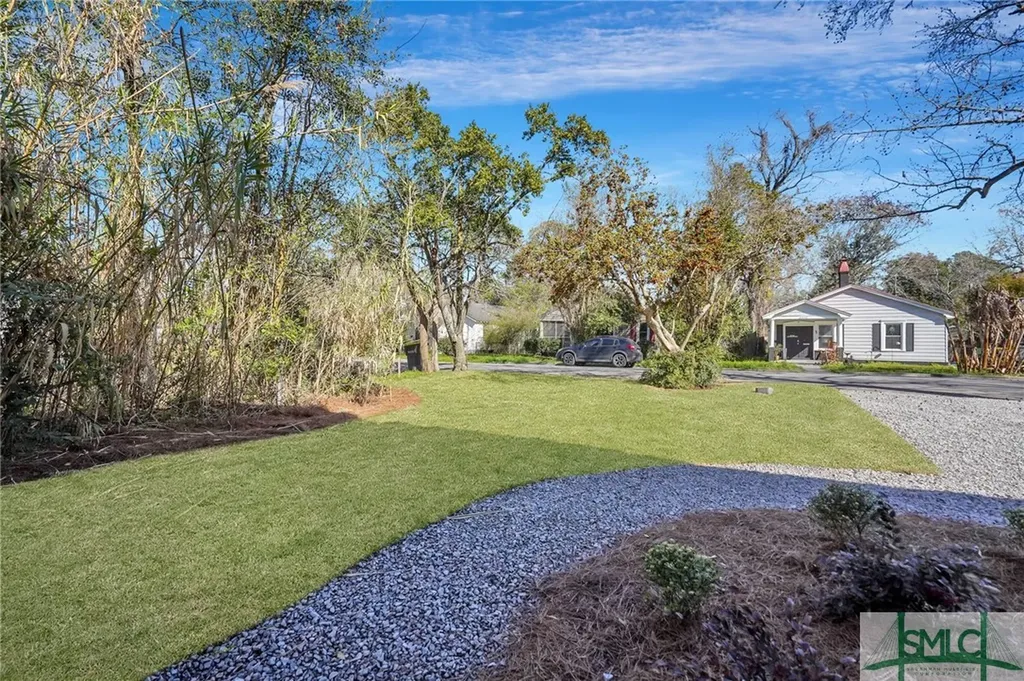 1407 E 32nd Street Savannah GA 31404