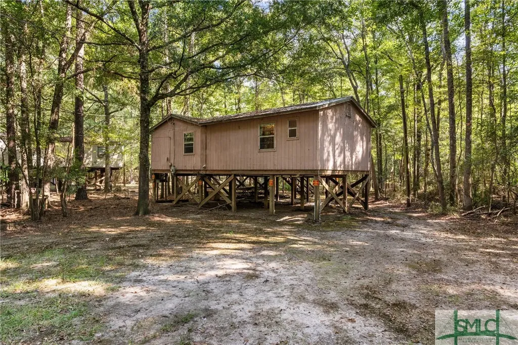 628 Riverside Drive Claxton GA 30417