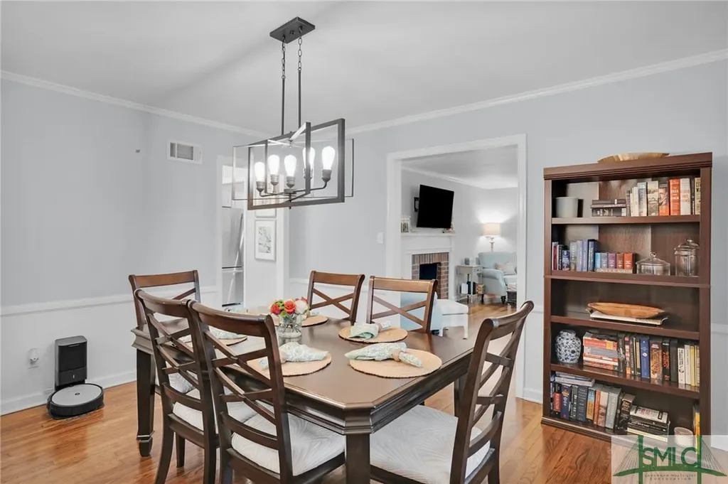110 E 65th Street Savannah GA 31405
