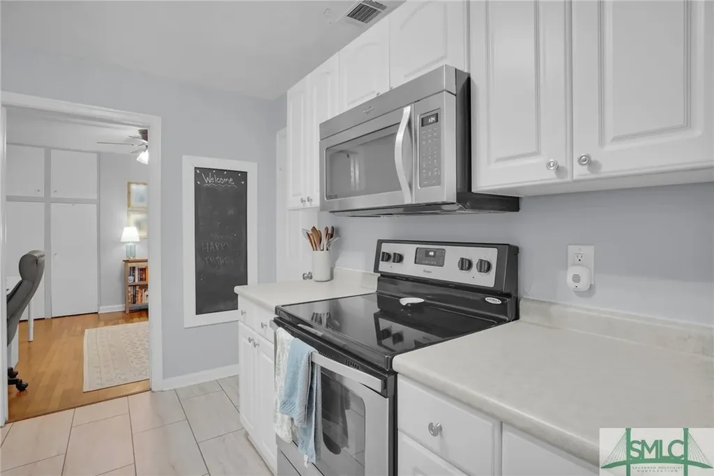 110 E 65th Street Savannah GA 31405