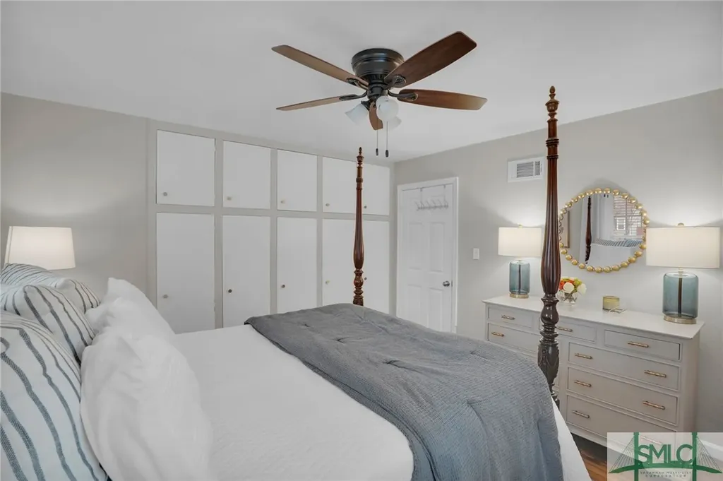110 E 65th Street Savannah GA 31405