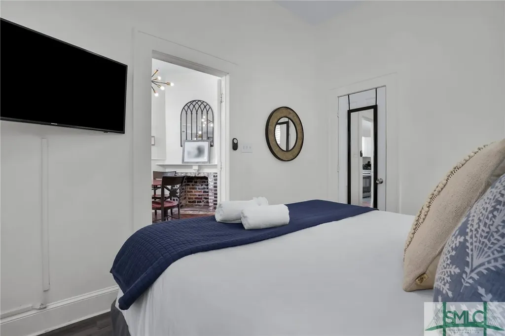 621 E Broad Street Savannah GA 31401