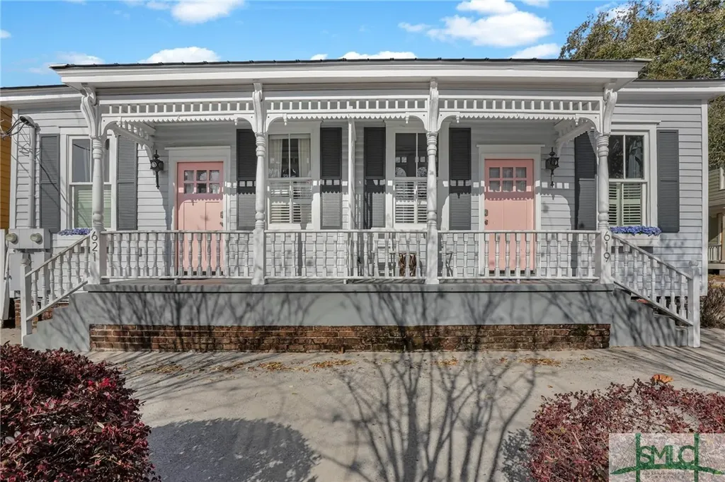 621 E Broad Street Savannah GA 31401