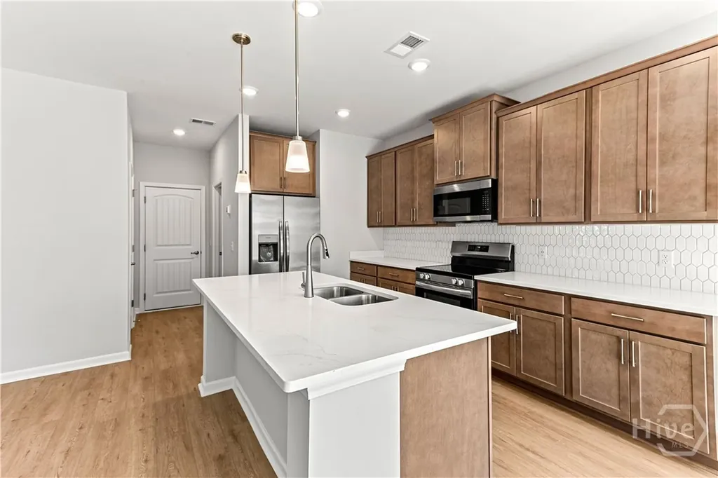 1 Blues Drive Pooler GA 31322