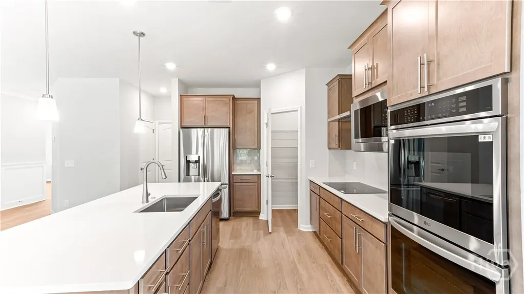 148 Como Drive Pooler GA 31322