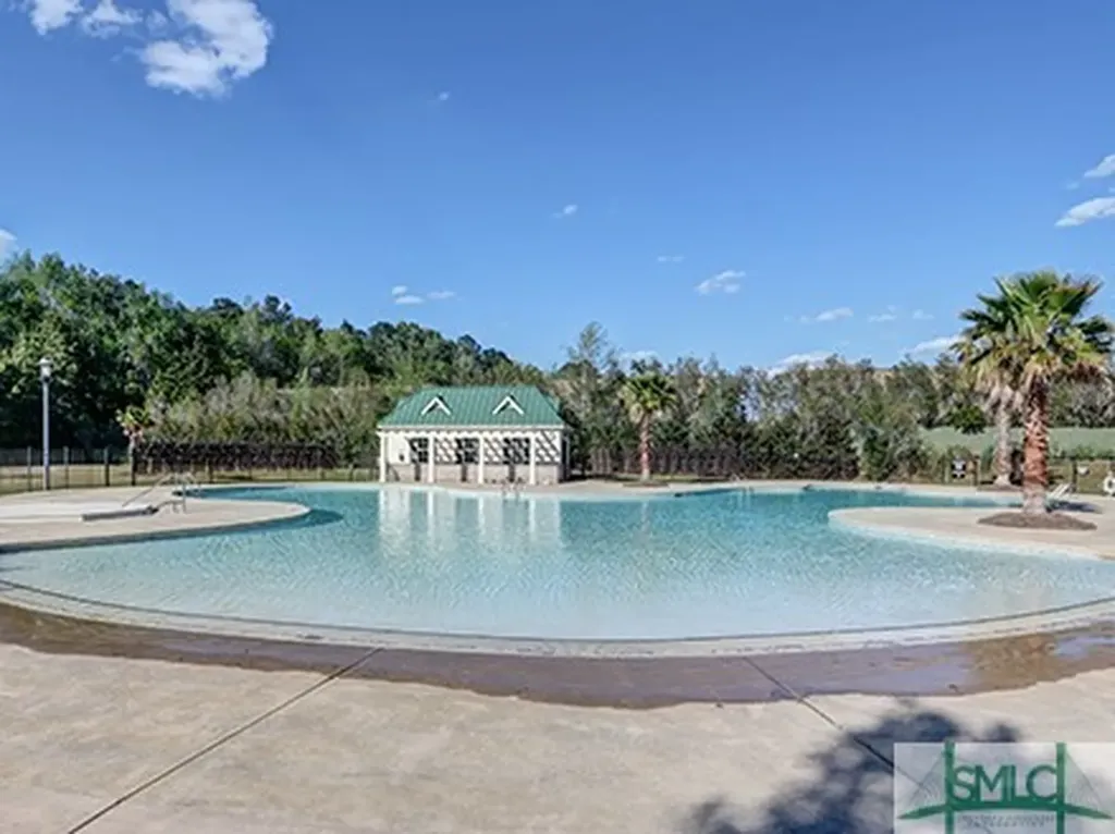 148 Como Drive Pooler GA 31322
