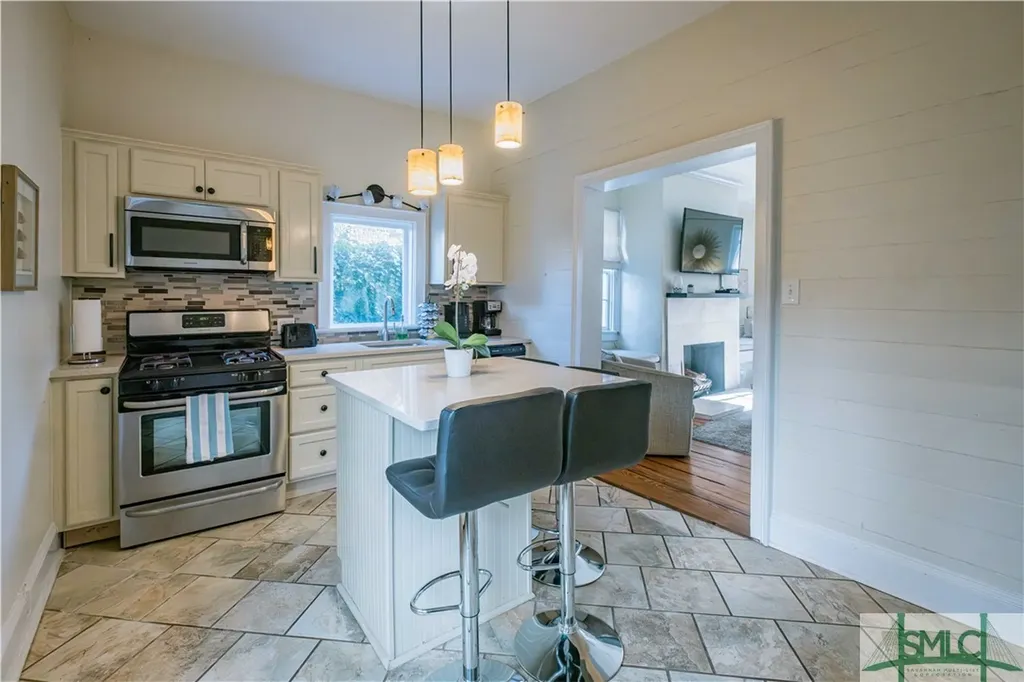 117 - 119 Houston Street Savannah GA 31401