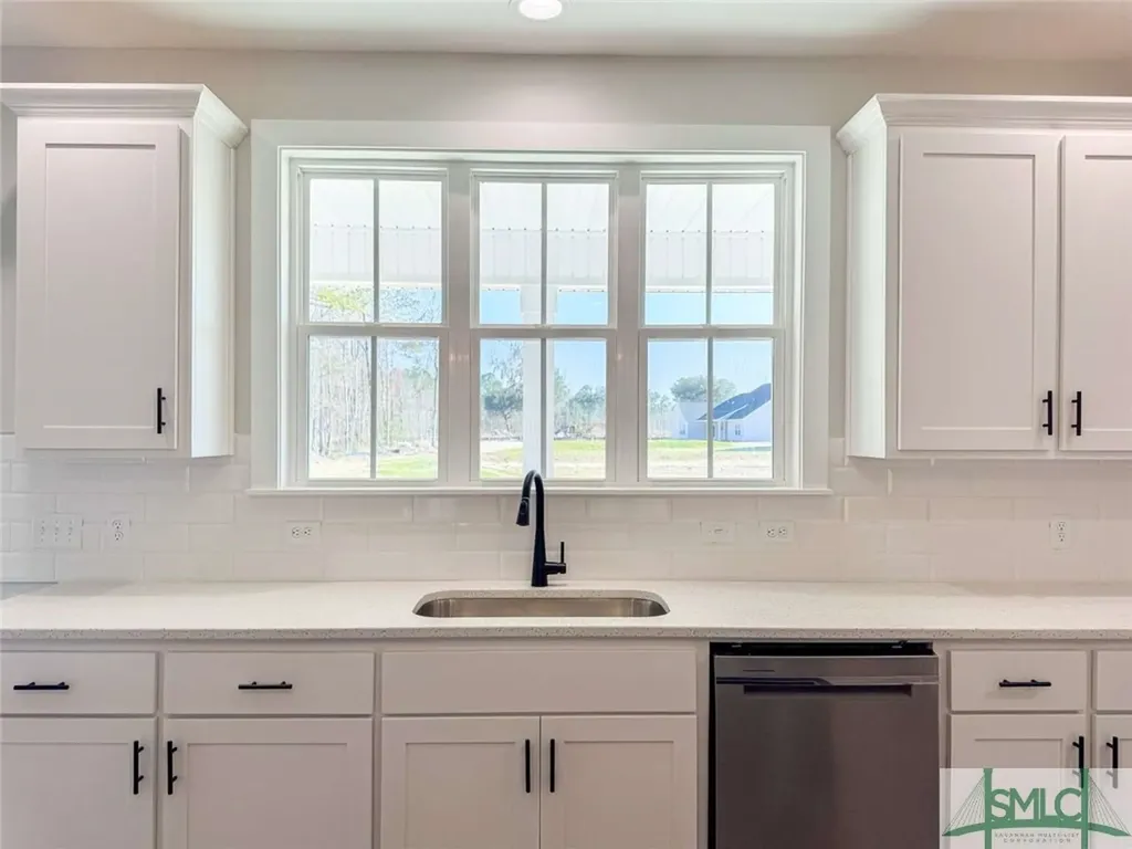 54 Cottage Loop Midway GA 31320