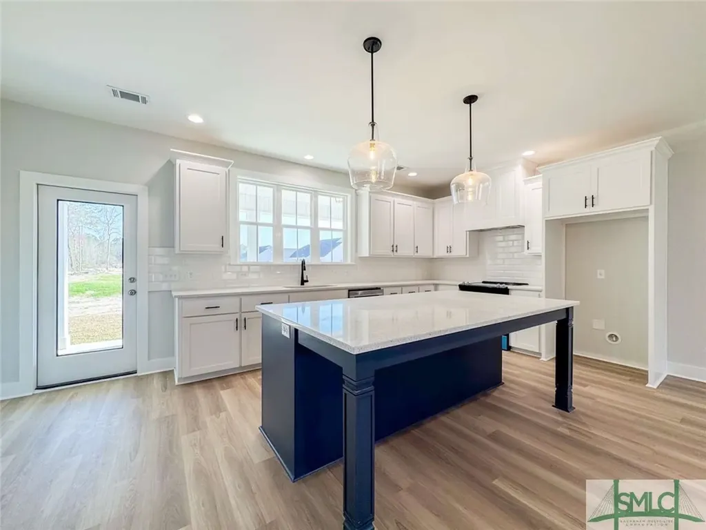 54 Cottage Loop Midway GA 31320