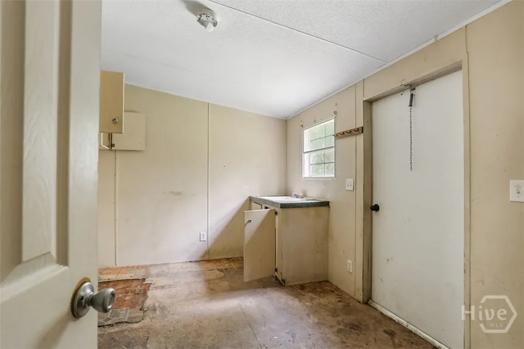 81 Owens Drive Midway GA 31320