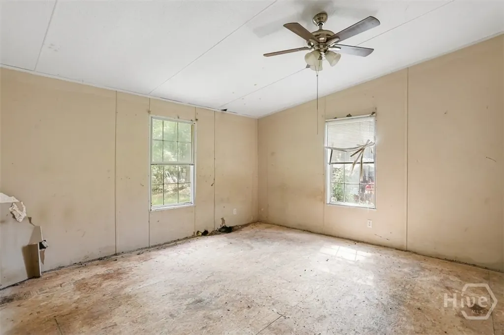 81 Owens Drive Midway GA 31320