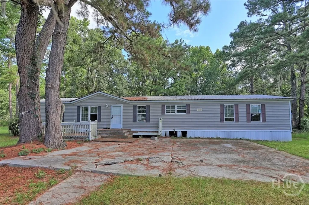 81 Owens Drive Midway GA 31320