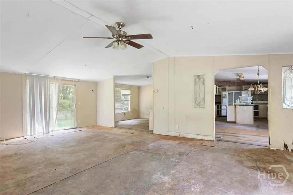 81 Owens Drive Midway GA 31320