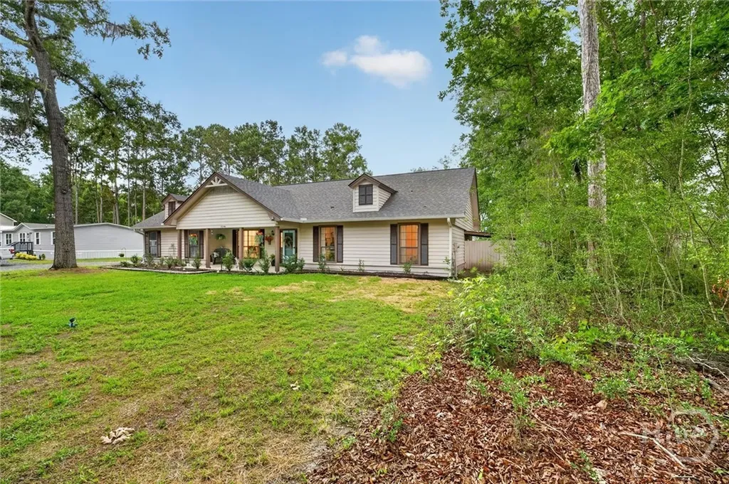 1098 Limerick Road Midway GA 31320