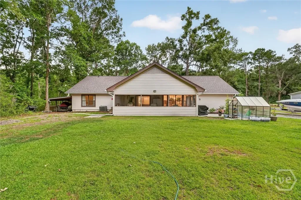 1098 Limerick Road Midway GA 31320