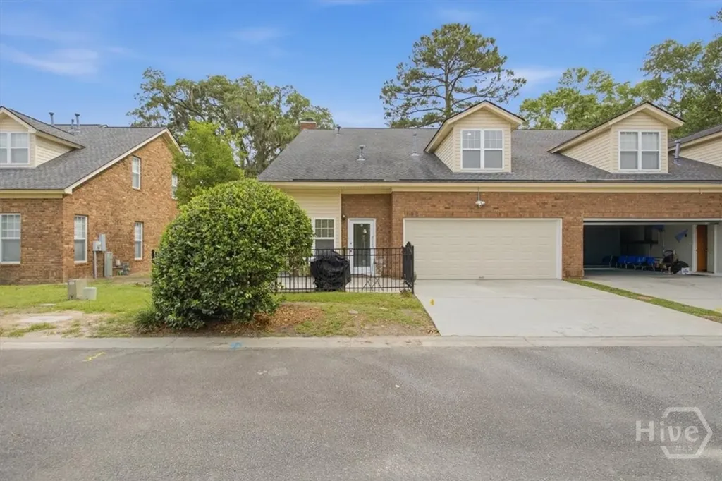 6 Roundtree Circle Savannah GA 31405