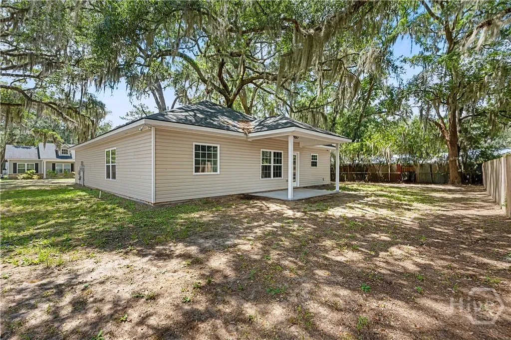 37 Douglas Road Allenhurst GA 31301
