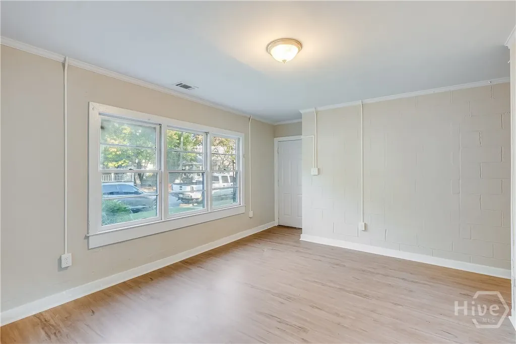 1123 E 70th Street Savannah GA 31404