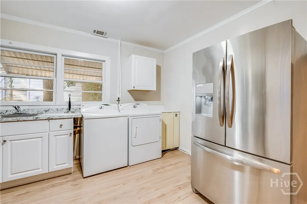 1123 E 70th Street Savannah GA 31404