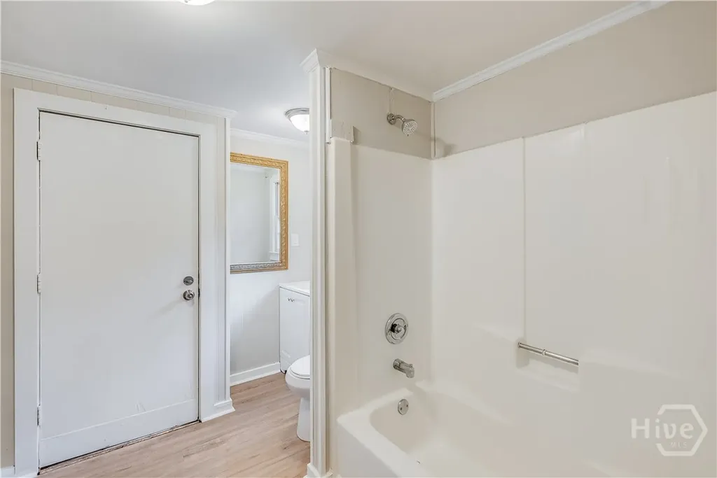 1123 E 70th Street Savannah GA 31404