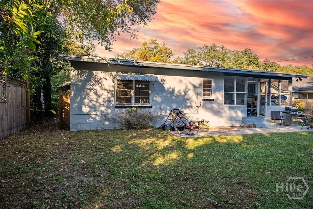 1123 E 70th Street Savannah GA 31404