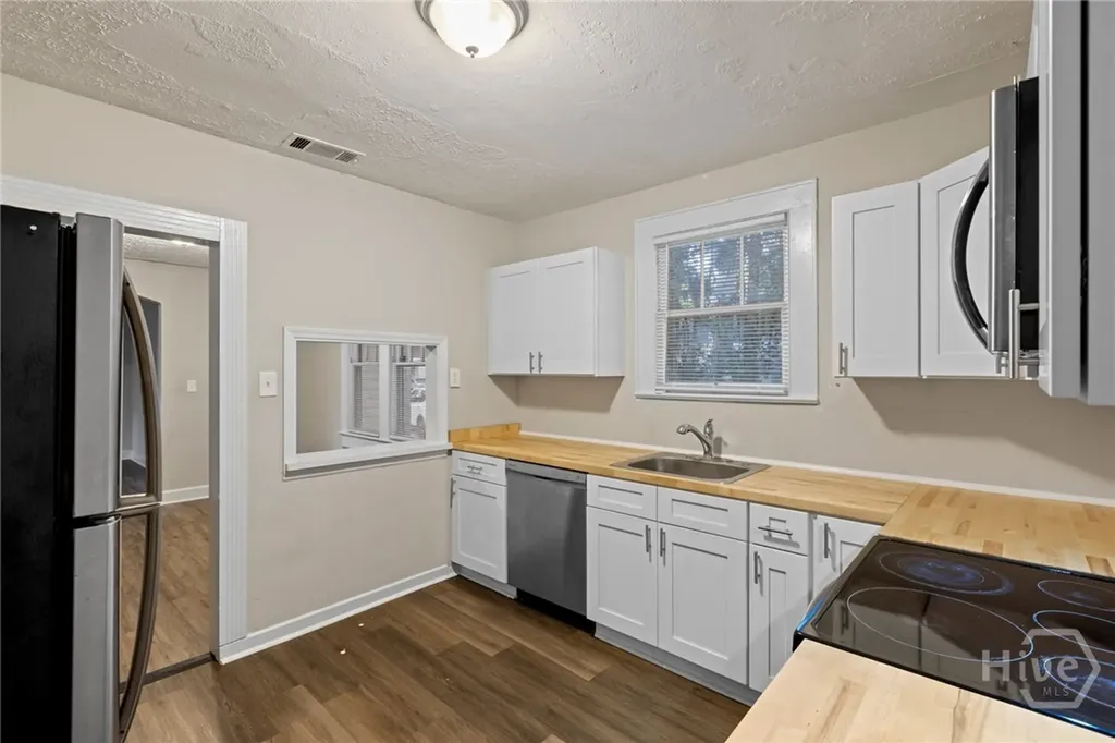 2203 Delesseps Avenue Savannah GA 31404