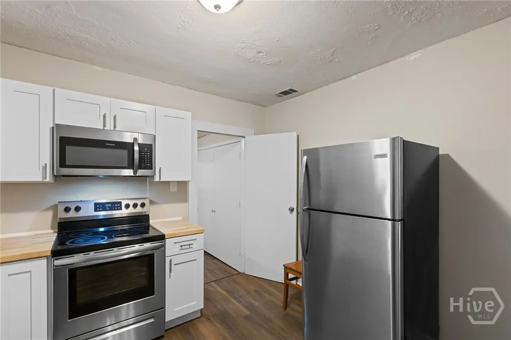 2203 Delesseps Avenue Savannah GA 31404