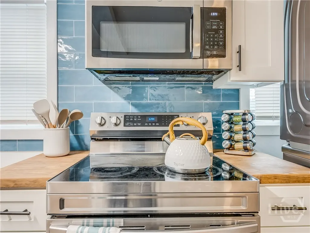 2203 Delesseps Avenue Savannah GA 31404