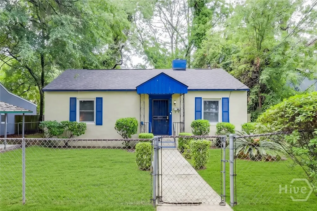 1710 E 41st Street Savannah GA 31404