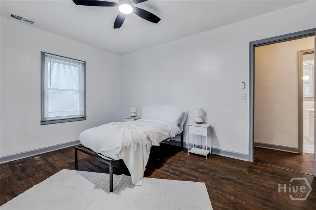 1710 E 41st Street Savannah GA 31404