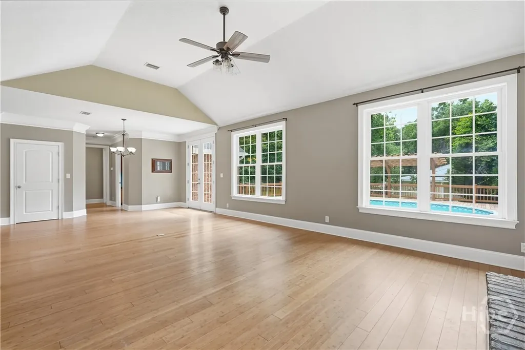 72 Bonnie Reed Passage Midway GA 31320