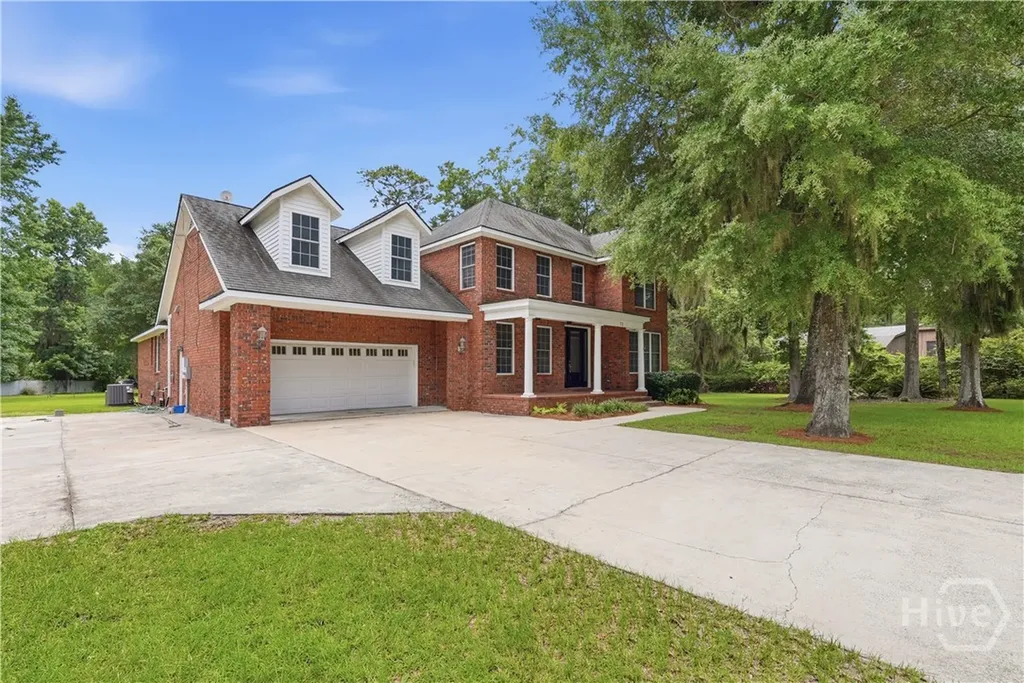 72 Bonnie Reed Passage Midway GA 31320