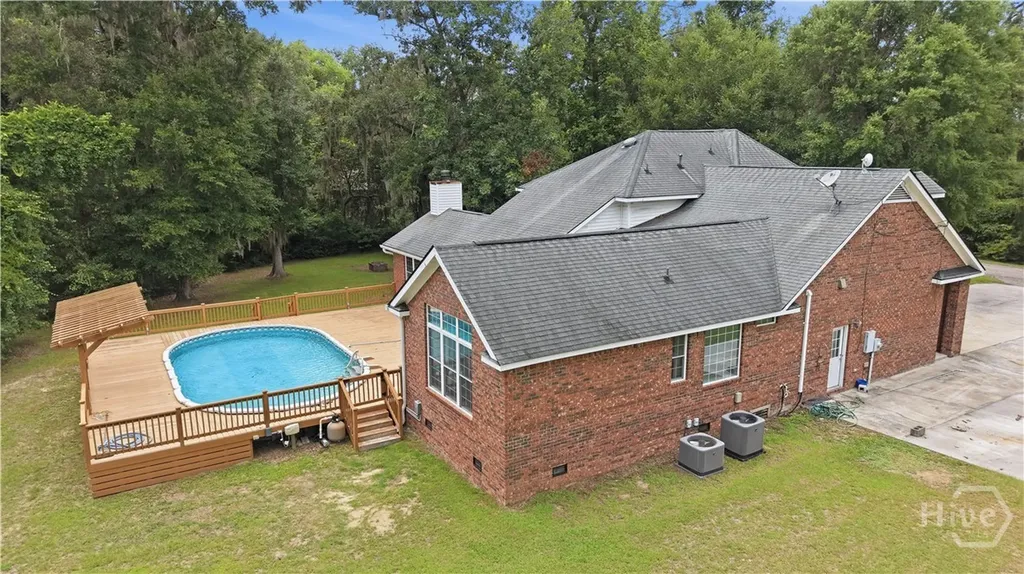 72 Bonnie Reed Passage Midway GA 31320