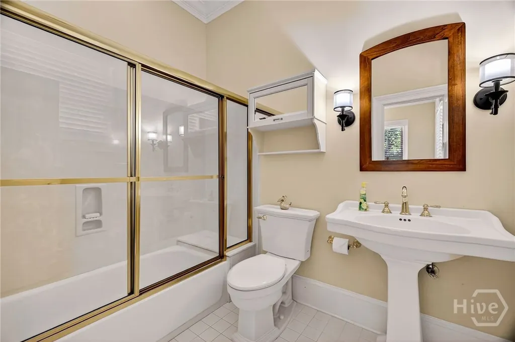 202 John Wesley Way Savannah GA 31404