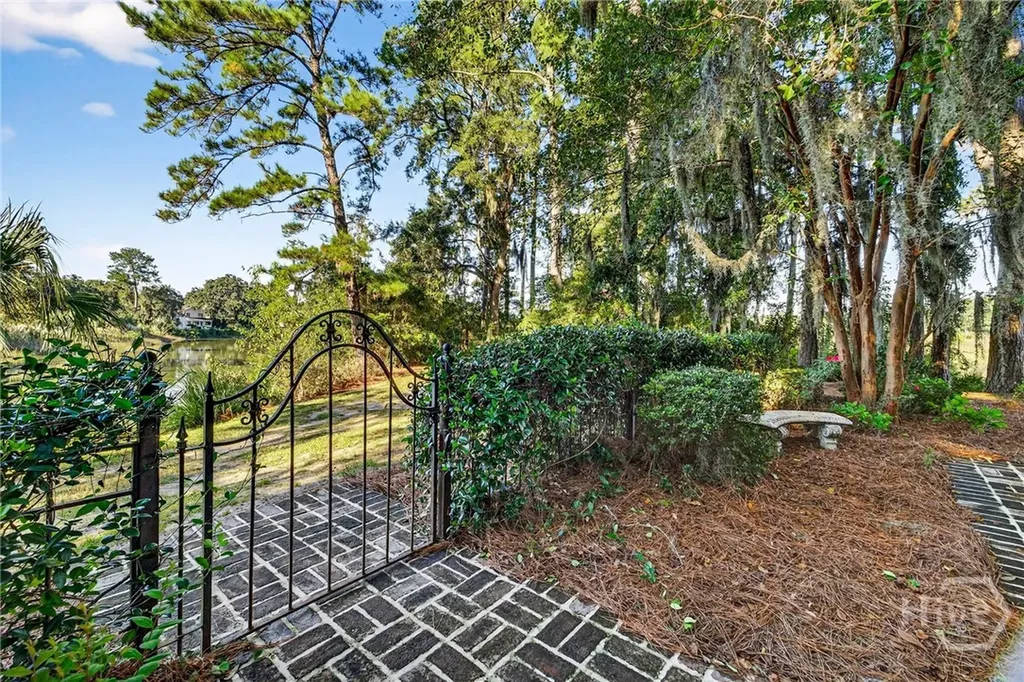 202 John Wesley Way Savannah GA 31404