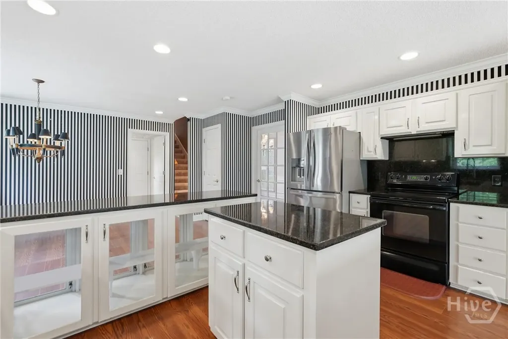 18 Purple Martin Lane Savannah GA 31419