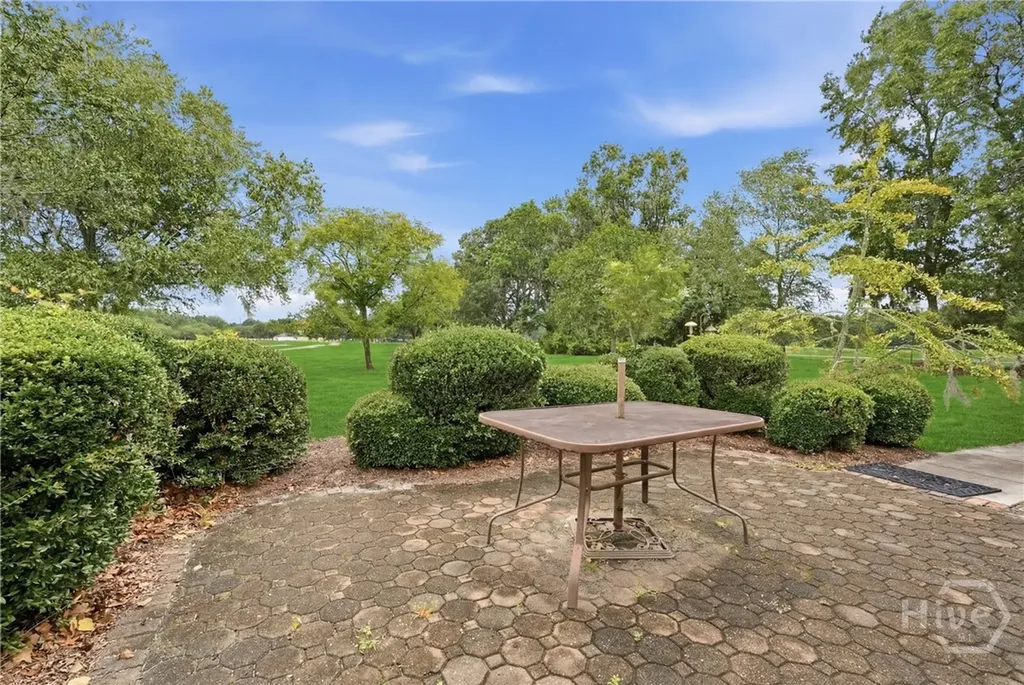 18 Purple Martin Lane Savannah GA 31419