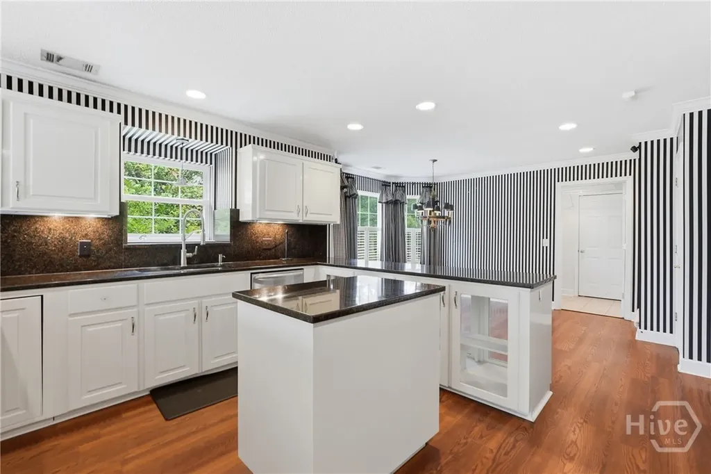 18 Purple Martin Lane Savannah GA 31419