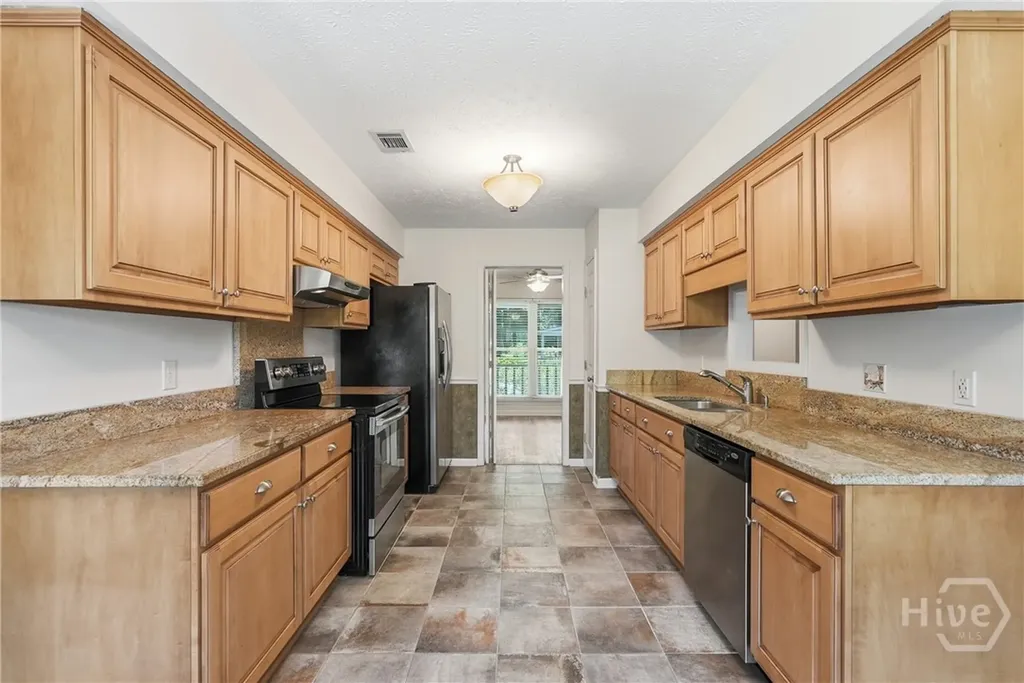 114 Sea Palm Road Savannah GA 31410
