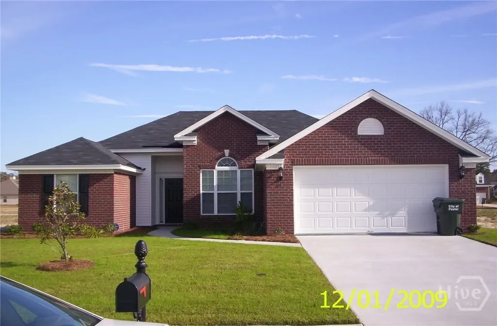 204 Standing Pine Circle Pooler GA 31322