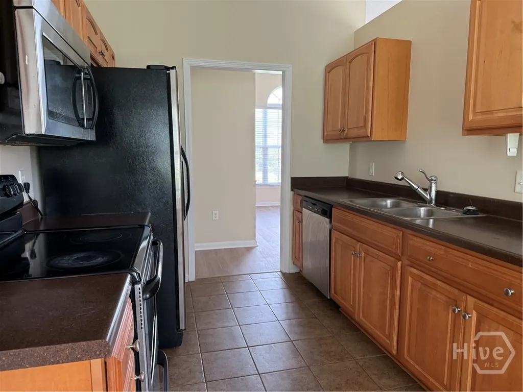 204 Standing Pine Circle Pooler GA 31322