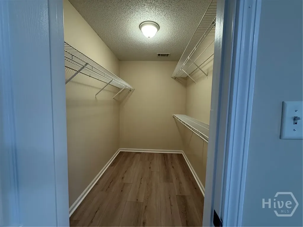 204 Standing Pine Circle Pooler GA 31322
