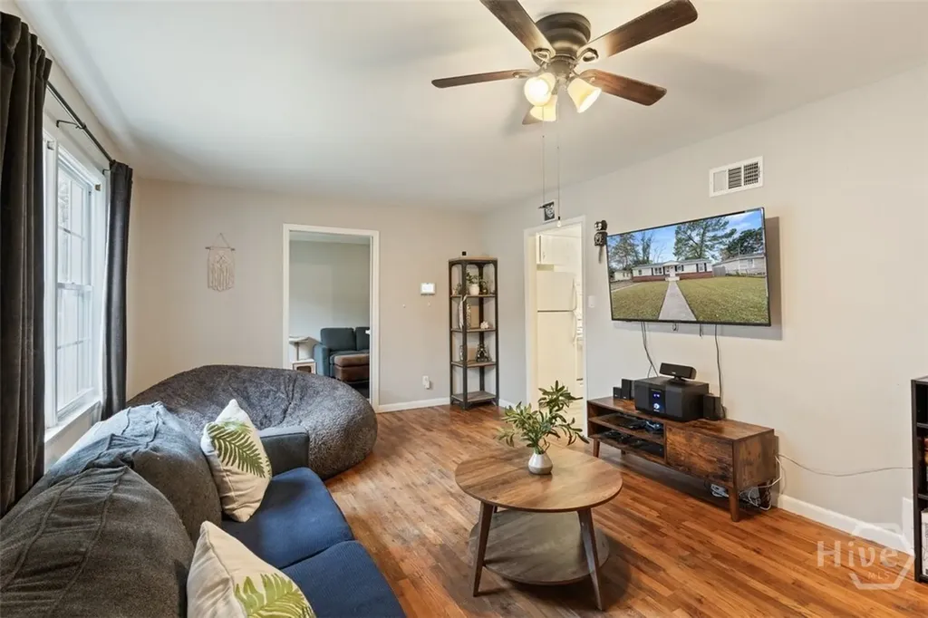 325 Manor Drive Savannah GA 31404