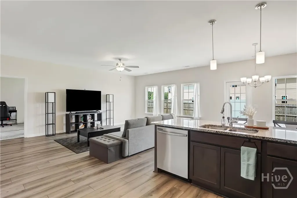 1117 Turpentine Trail Hinesville GA
