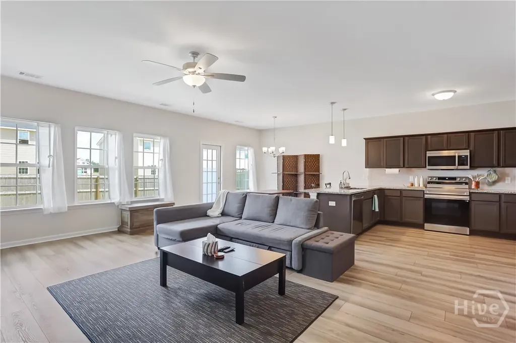 1117 Turpentine Trail Hinesville GA