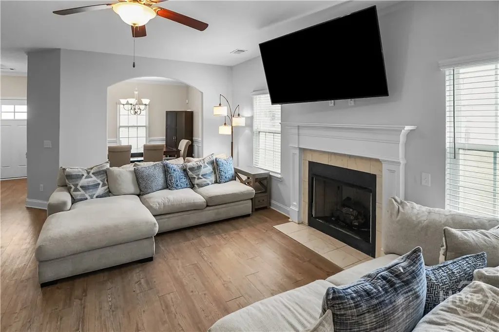 328 Coconut Drive Bloomingdale GA 31302