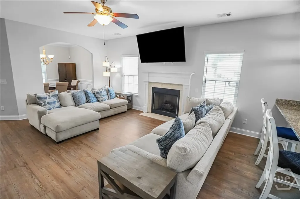 328 Coconut Drive Bloomingdale GA 31302
