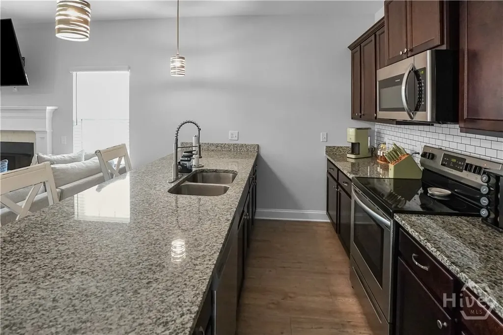 328 Coconut Drive Bloomingdale GA 31302